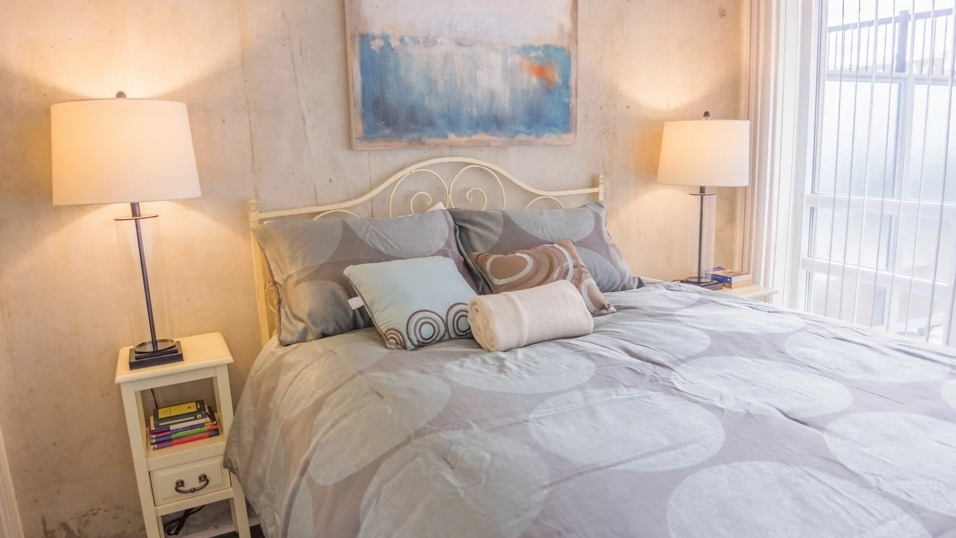 Luxurious Toronto Lofts Hotel Canada